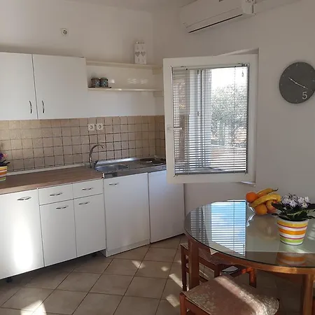 Appartamento Matea Sukošan
